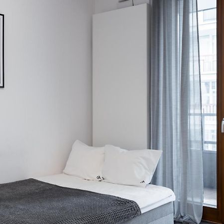 Golden Apartments Warsaw - Bright And Modern Apartments -Premium Building In Top Location- Solidarnosci Luaran gambar